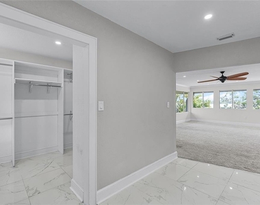311 E 8th Avenue - Photo Thumbnail 13