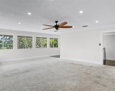 311 E 8th Avenue - Photo Thumbnail 11