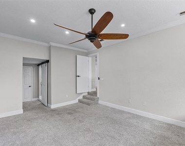 311 E 8th Avenue - Photo Thumbnail 19