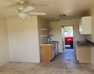 2222 W South Street - Photo Thumbnail 1