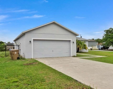 820 Grantham Drive - Photo Thumbnail 3