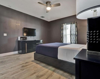 820 Grantham Drive - Photo Thumbnail 21