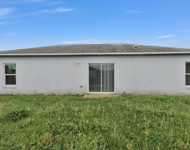 820 Grantham Drive - Photo Thumbnail 29