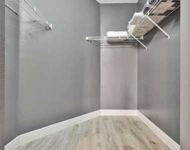 820 Grantham Drive - Photo Thumbnail 26