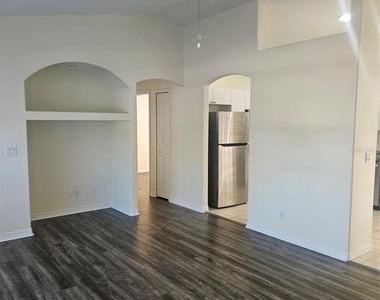 4138 Azora Street - Photo Thumbnail 9