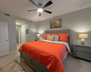 14221 Heritage Landing Boulevard - Photo Thumbnail 15