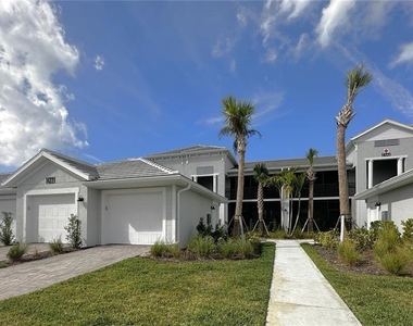 14221 Heritage Landing Boulevard - Photo Thumbnail 27