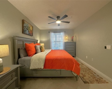 14221 Heritage Landing Boulevard - Photo Thumbnail 16