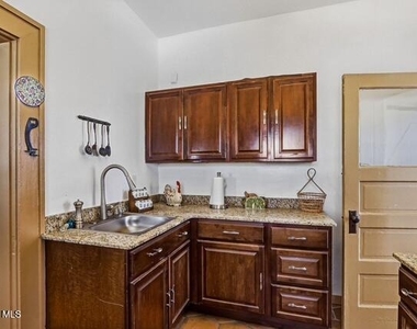 1546 Upson Dr Drive - Photo Thumbnail 11