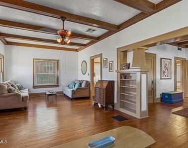 1546 Upson Dr Drive - Photo Thumbnail 6