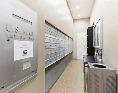 1 Gold Street - Photo Thumbnail 2