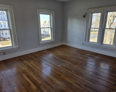 147 Pearl Street - Photo Thumbnail 9