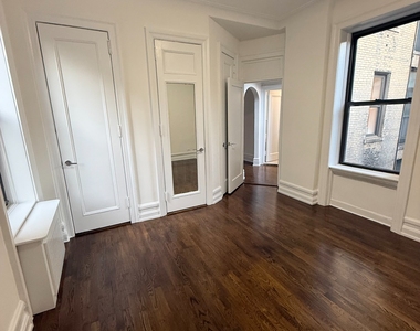 166 West 72nd Street - Photo Thumbnail 3