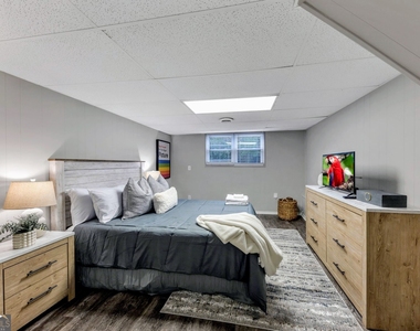 3715 Clearwater Drive - Photo Thumbnail 9