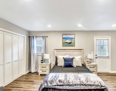 3017 Valley View Drive - Photo Thumbnail 7
