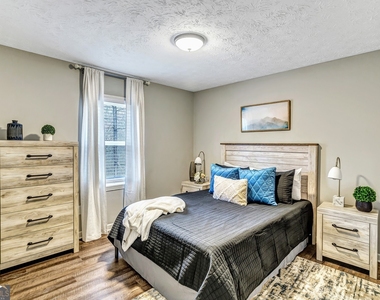 3017 Valley View Drive - Photo Thumbnail 16