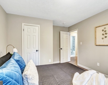3017 Valley View Drive - Photo Thumbnail 21