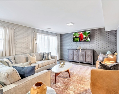 2480 Powers Ferry Drive Se - Photo Thumbnail 16