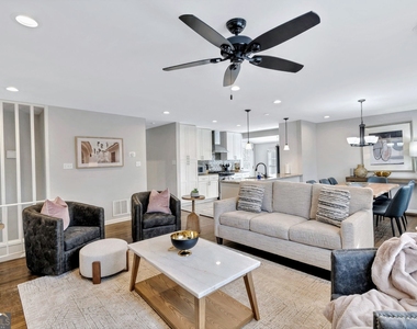2480 Powers Ferry Drive Se - Photo Thumbnail 3