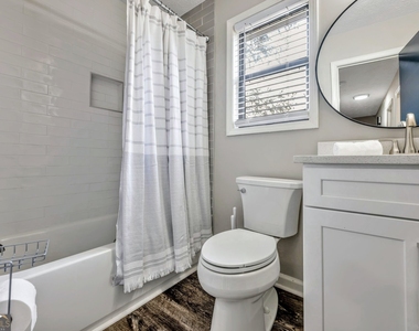 1440 Glynn Oaks Drive Sw - Photo Thumbnail 17