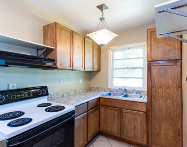 2982 Pearl Street - Photo Thumbnail 4