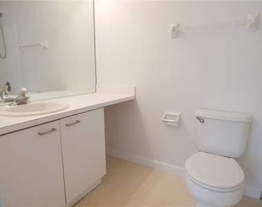9914 Nw 56th Place - Photo Thumbnail 10
