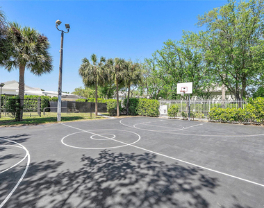 9914 Nw 56th Place - Photo Thumbnail 14