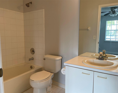 9914 Nw 56th Place - Photo Thumbnail 11