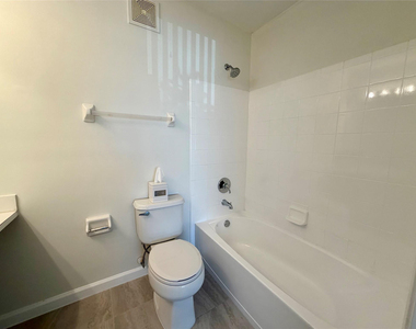 9914 Nw 56th Place - Photo Thumbnail 24