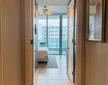 3333 Ne 32nd Avenue - Photo Thumbnail 8