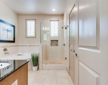 1207 Beaconsfield Lane - Photo Thumbnail 25