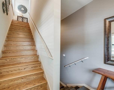 1207 Beaconsfield Lane - Photo Thumbnail 16