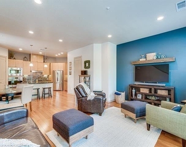 1207 Beaconsfield Lane - Photo Thumbnail 15