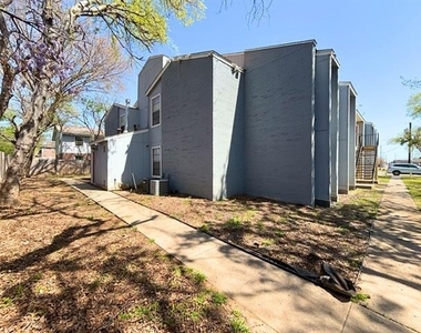 219 Fry Street - Photo Thumbnail 2