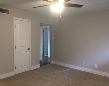 6159 Bandera Avenue - Photo Thumbnail 10