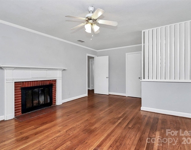 228 Seneca Place - Photo Thumbnail 6