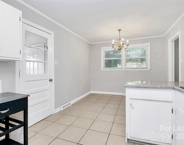 228 Seneca Place - Photo Thumbnail 17