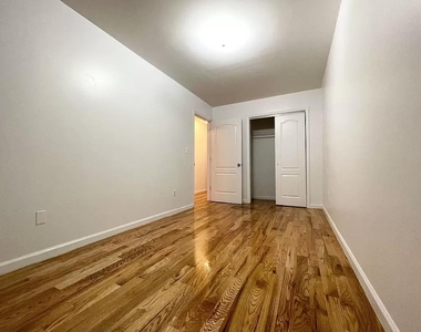 365 East 28th Street - Photo Thumbnail 1