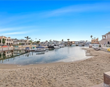 13 Balboa - Photo Thumbnail 1