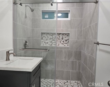 1428 E 54th - Photo Thumbnail 8
