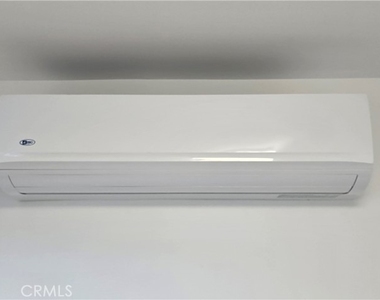 1428 E 54th - Photo Thumbnail 18