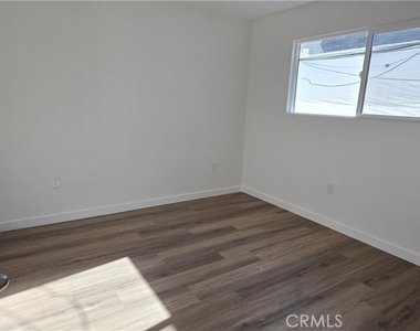 1428 E 54th - Photo Thumbnail 14