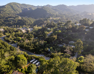 272 N Topanga - Photo Thumbnail 19