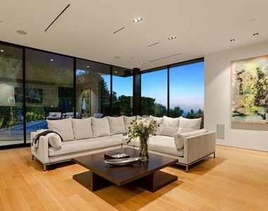 1331 Belfast Drive - Photo Thumbnail 7
