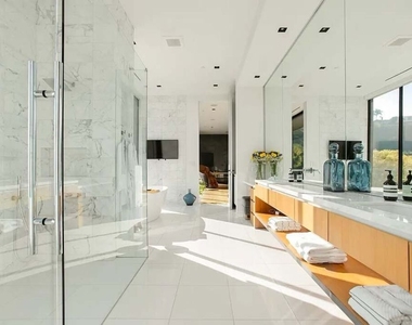 1331 Belfast Drive - Photo Thumbnail 13