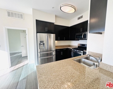 1241 5th Street - Photo Thumbnail 15