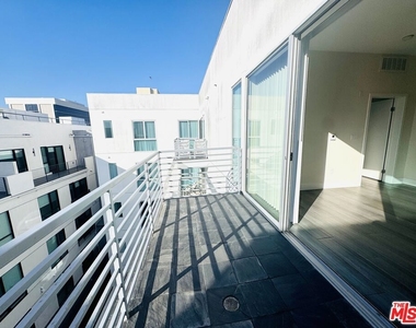 1241 5th Street - Photo Thumbnail 1