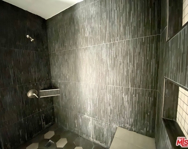1529 S Bundy Drive - Photo Thumbnail 9