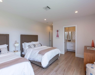 14432 Rolling Rock Place (house) Place - Photo Thumbnail 23