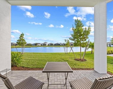 4823 Saint Armands Way - Photo Thumbnail 22